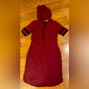 Sporty Dress Size Womens  M